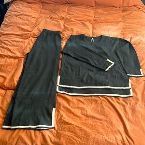 *NEW WITH TAGS* Matching set - size xl